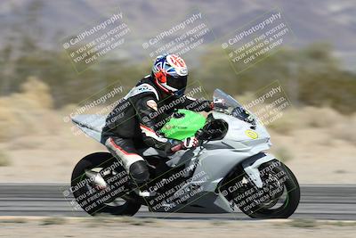 media/Dec-01-2025-Moto Forza (Mon) [[2daa91e15f]]/2-Intermediate Group/Session 3 (Turn 7 Inside Pans)/